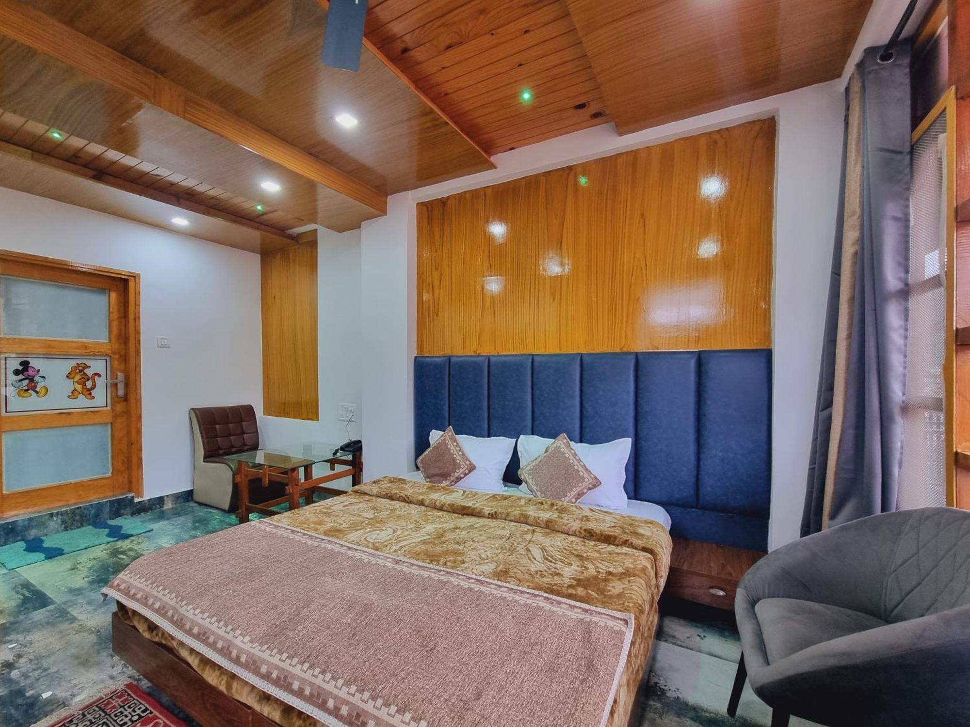 Wow Hotels Green View Dalhousie Exterior photo