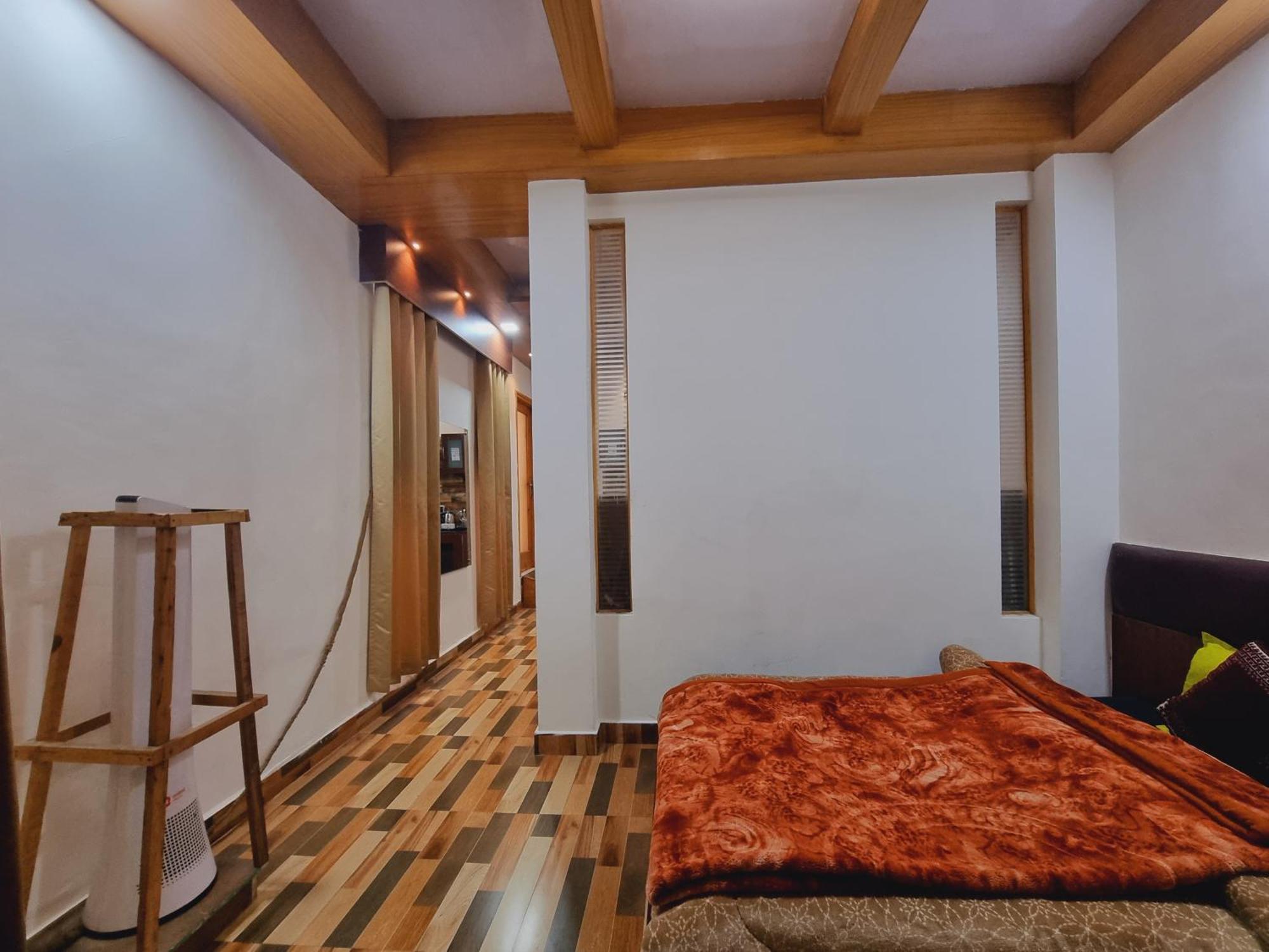 Wow Hotels Green View Dalhousie Exterior photo