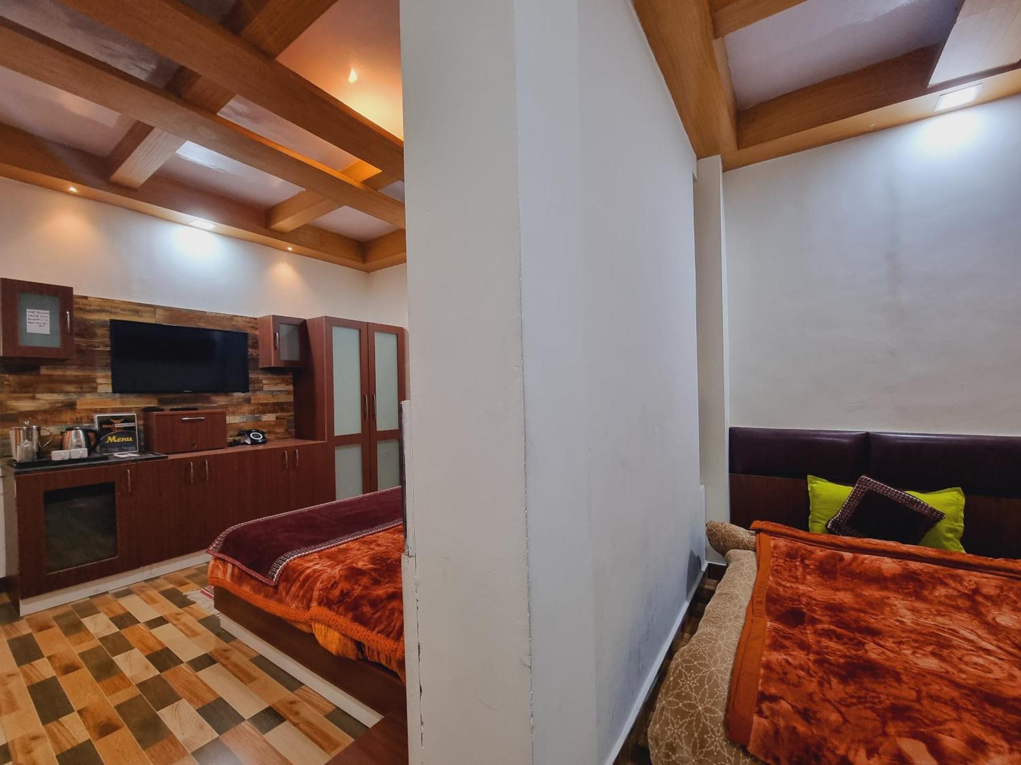 Wow Hotels Green View Dalhousie Exterior photo
